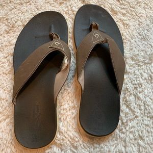 Olukai sandals men’s size 10